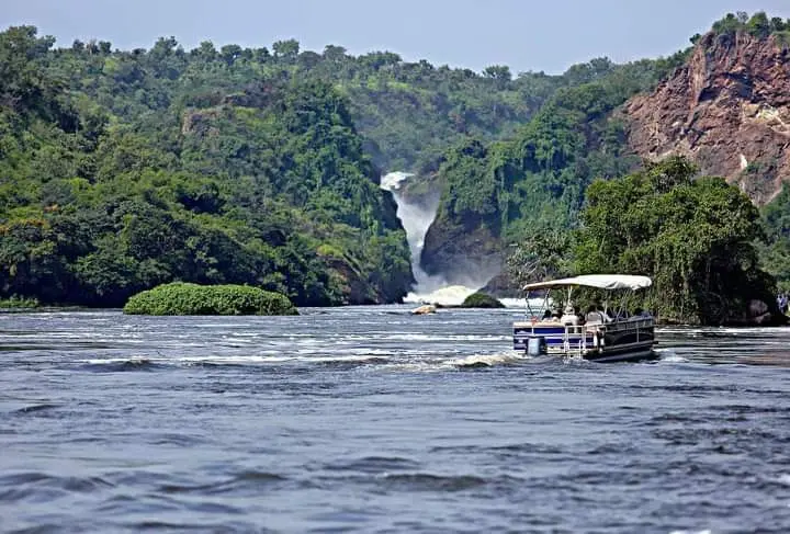 Boat cruise to the bottom of Murchison Falls